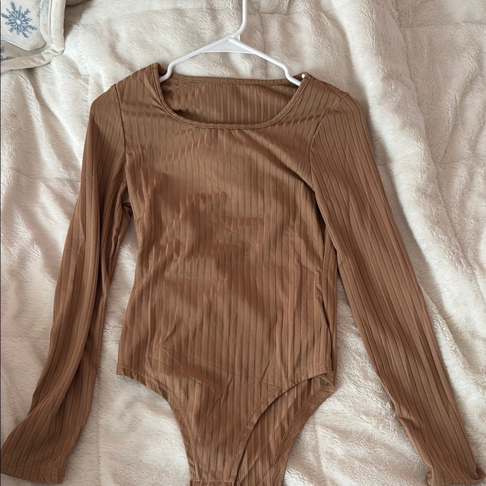 Buckle Tan Ribbed Long Sleeve Bodysuit